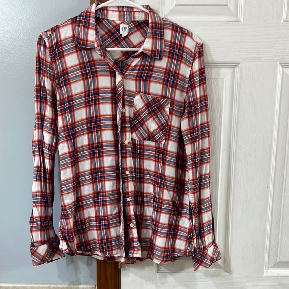 GAP Red and White Plaid Button Down Shirt
